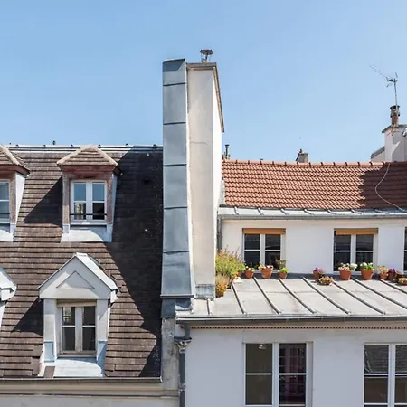Apartment Spacious Cocoon In The Marais Paris